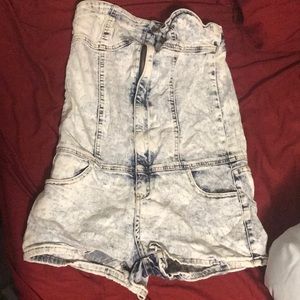 Light blue and dark blue mixed jumpsuit.